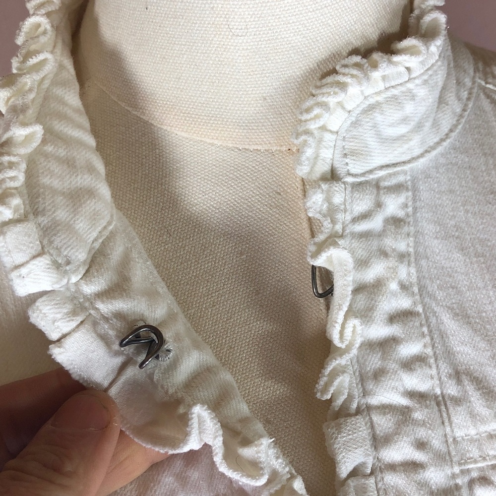 Cotton Women's Ruffle-Trim White Jean Jacket Size Large Spring Summer - Picture 12 of 14